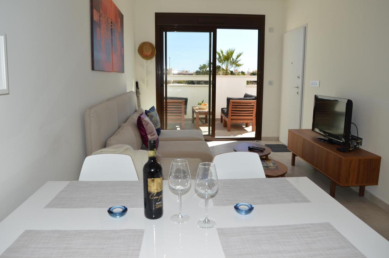 Comfortable Apartment In Torre De La Horadada Luaran gambar